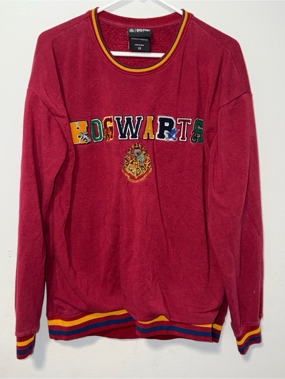 Hogwarts Embroidered Crewneck Sweatshirt - Red